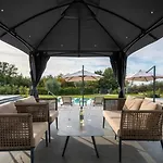 Nura For 8 Persons Near Porec With 36 M2 Heated Pool, With Sauna & Sea View *