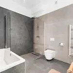 Villa Nura For 8 Persons Near Porec With 36 M2 Heated Pool, With Sauna & Sea View
