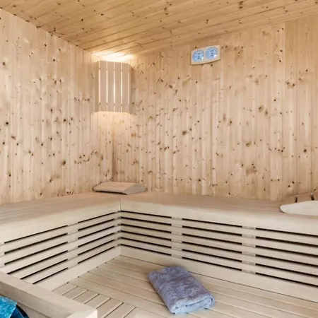 Βίλα Nura For 8 Persons Near Porec With 36 M2 Heated Pool, With Sauna & Sea View