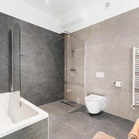 Βίλα Nura For 8 Persons Near Porec With 36 M2 Heated Pool, With Sauna & Sea View